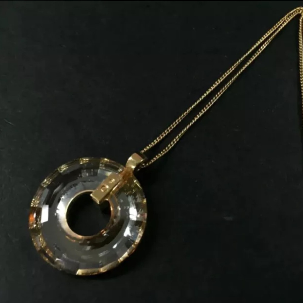 Swavorski Loop Pendant Necklace